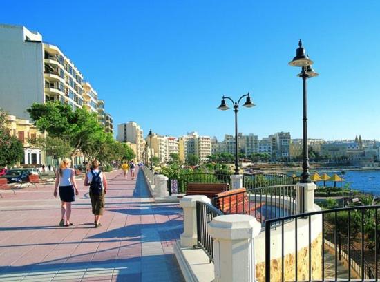 Modern Apartment In The Best Area Of Sliema Eksteriør billede