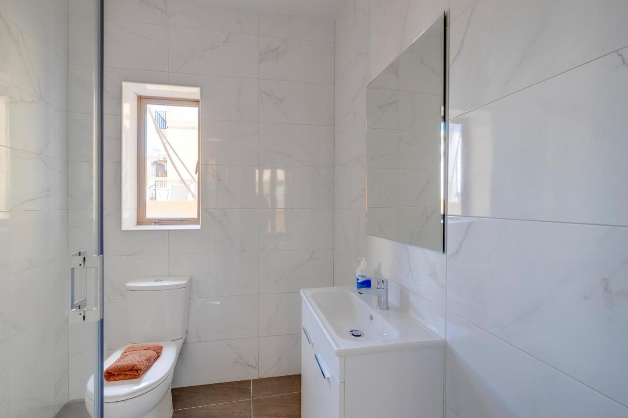 Modern Apartment In The Best Area Of Sliema Eksteriør billede